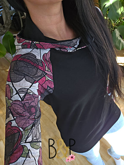 Hoodie noir & floral bourgogne