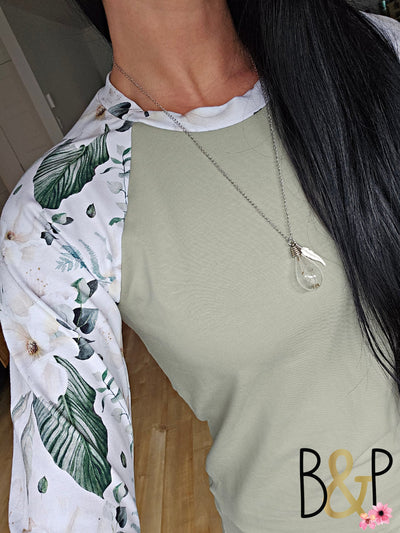 Tunique vert pâle & monstera