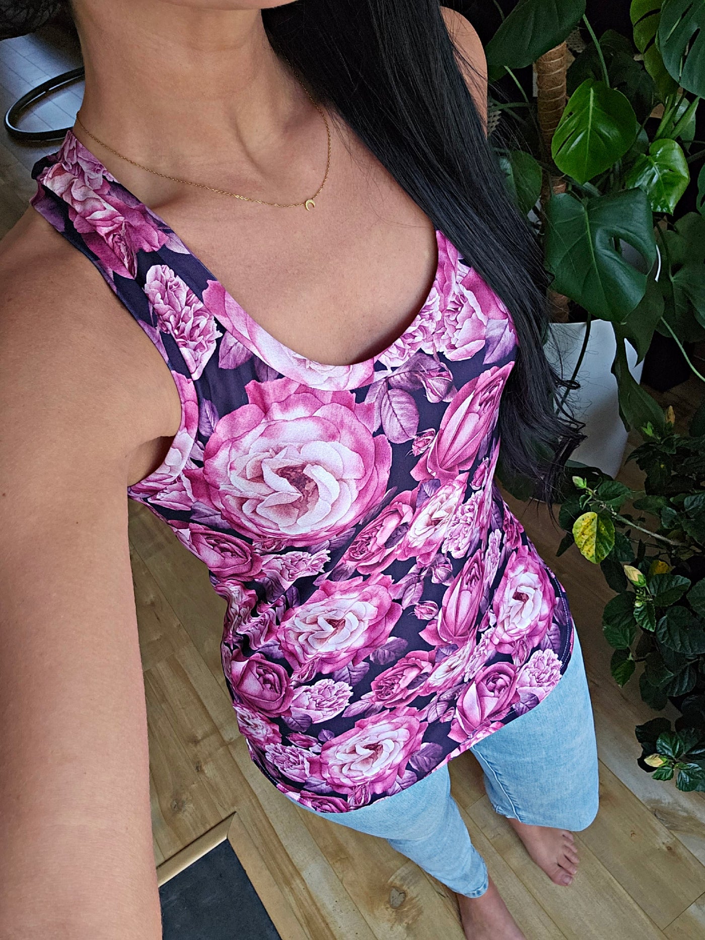 Camisole fleurs ultra rose