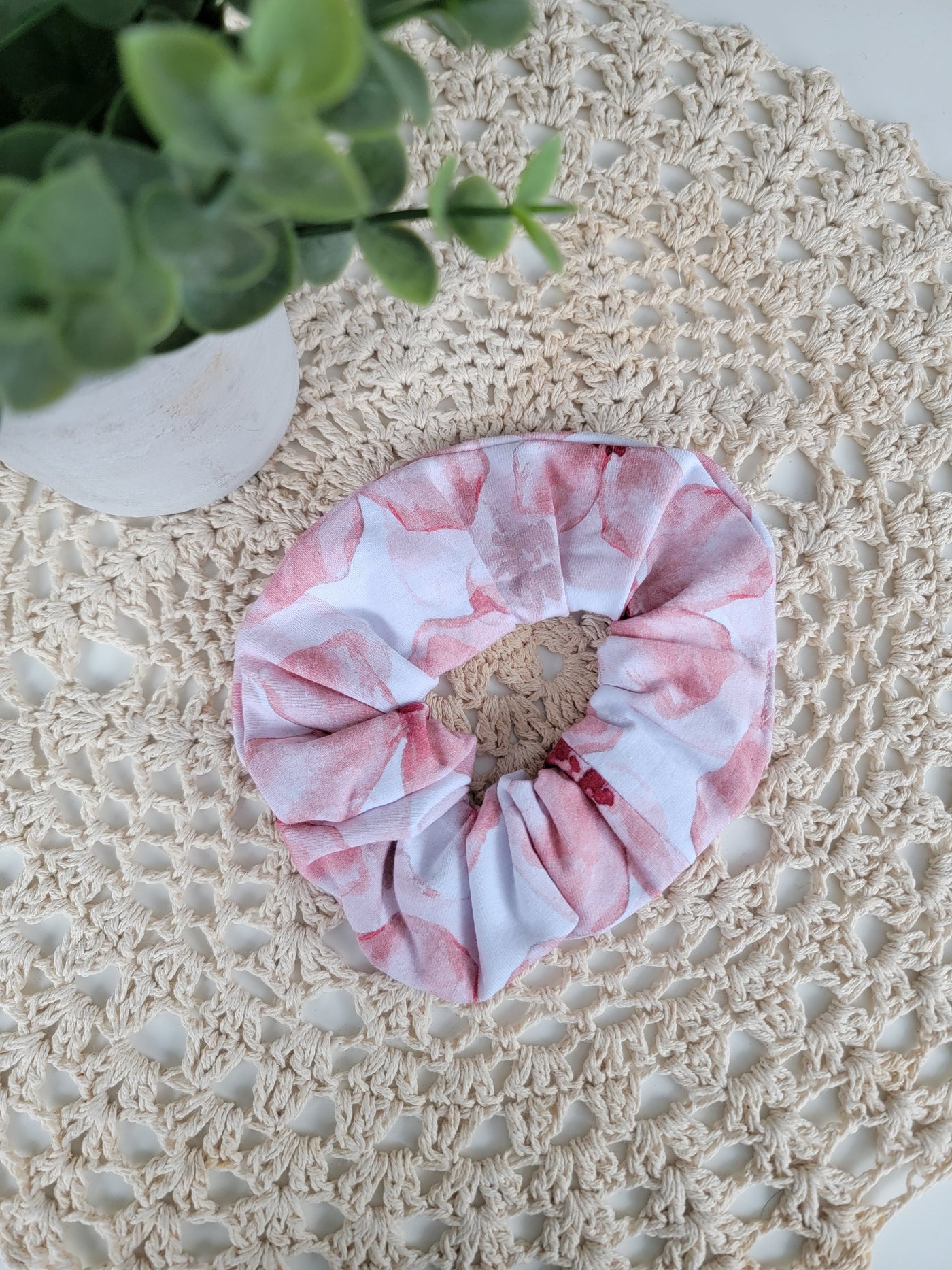 Chouchou floral rouge