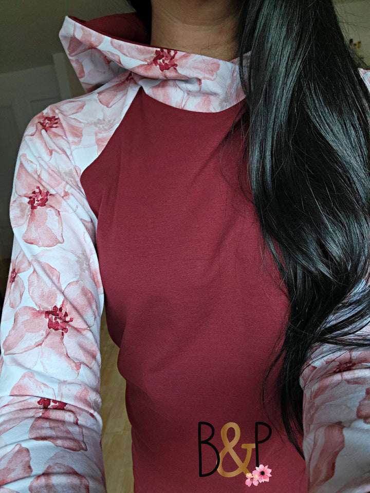 Hoodie grosses fleurs rouges